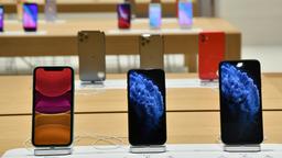 В России опасаются санкций США: продажи смартфонов взлетели