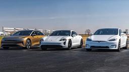 3000 лошадиных сил на троих. Самые быстрые седаны в мире – Tesla Model S Plaid, Lucid Air Dream Edition и Porsche Taycan Turbo S – выяснили отношения на треке