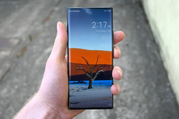 Экран AMOLED 120 Гц без вырезов, камера-невидимка, 18 ГБ ОЗУ, 1 ТБ флеш-памяти и Snapdragon 8 Gen 1. Смартфон ZTE Axon 40 Ultra Aerospace Edition выходит 29 ноября