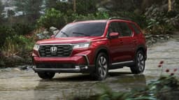 Honda оценила свой самый большой и мощный кроссовер в 39 150 долларов. Столько просят в США за Honda Pilot четвёртого поколения в базовой версии
