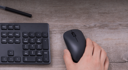 «Простая, легкая, беспроводная»: стартовали продажи Xiaomi Wireless Mouse Lite в России