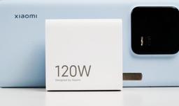Xiaomi не стала жадничать и положила зарядное устройство в стандартный комплект Xiaomi 13 Pro