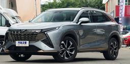 У Chery появился недорогой кроссовер размером с Hyundai Santa Fe. За 7-местный Chery Kunlun мощностью 197 л.с. просят от $15 300