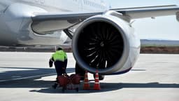 Из-за санкций Россия в 2022 году лишилась 85 самолётов Airbus и Boeing. Их уже начали передавать иностранным авиакомпаниям