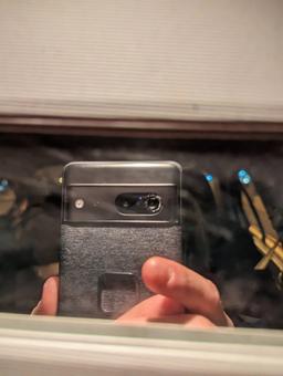 Pixel 7 слишком хрупкие? Уже несколько владельцев столкнулись со странными повреждениями стекла камеры