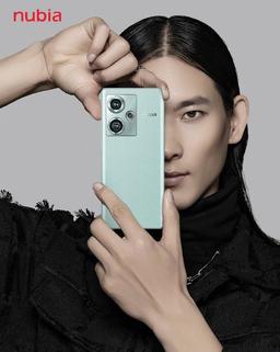 Snapdragon 8 Gen 2, 5000 мА·ч, 80 Вт и «новая оптическая система с объективом 35 мм». Nubia Z50 показали на официальном изображении