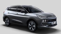 Младший брат «Москвича 3». В России представлен кроссовер JAC JS6, названы цены