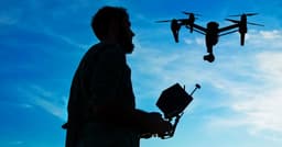 Российских операторов дронов будут учить при помощи «Корзины»