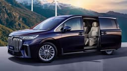 Toyota Alphard отдыхает. Крупный российский дилер везёт в РФ роскошный минивэн Voyah Dreamer с мотором мощностью 400 л.с.