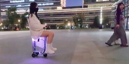 На Kickstarter собирают деньги на «мечту путешественника»: чемодан, на котором можно ездить