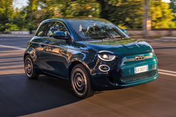 В России начали продавать Fiat 500