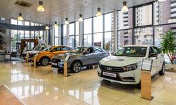 Даже Lada заканчиваются: «АвтоВАЗ» не будет принимать заявки на автомобили на май 2022 года