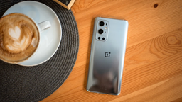 Обновление для OnePlus 9 исправляет ряд проблем