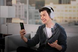 Беспроводной микрофон Razer Seiren BT ориентирован на мобильных стримеров