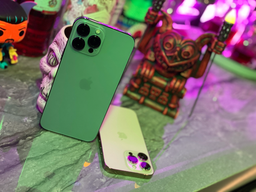 Новые iPhone 13, Phone SE 2022, iPad Air и Apple M1 Ultra показали в зрелищных официальных видео