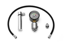 Тестер EK-Loop Leak Tester Flex с гибким подключением позволяет проверить СЖО на предмет возможных утечек