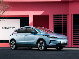 Первый электромобиль Geely прибыл в Россию, но официальные продажи не начались