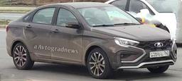 Совершенно новый Lada Vesta Cross замечен на дорогах: живые фото