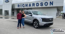 Электрическая версия самого продаваемого автомобиля в США. Ford F-150 Lightning наконец-то начали отгружать розничным покупателям