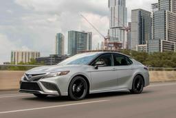Десятки тысяч человек не получат свои автомобили Toyota. Компания не смогла произвести запланированное количество машин