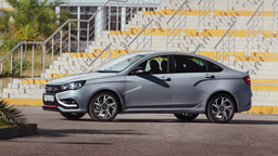 Простаивающий «АвтоВАЗ» повышает зарплату работникам
