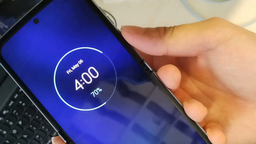 «Я очень удивлен временем работы нового Razr». Самая мощная раскладушка Motorola Razr 3 выходит этим летом