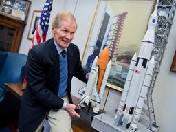 Глава NASA рассказал о сотрудничестве России и США в космосе на фоне украинского конфликта и о желании эксплуатировать МКС до 2030 года
