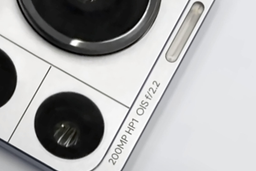 Новый фотофлагман Moto X30 Pro опередил Xiaomi 12S Pro в первом сравнении