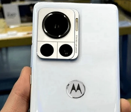 Названа европейская цена первого 200-мегапиксельного смартфона Moto X30 Pro