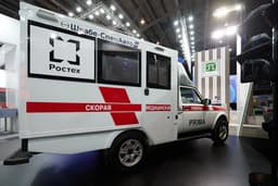 Ростех показал скорую помощь на базе модернизированной Lada Nova Legend. Мощность двигателя увеличена до 110 л.с.