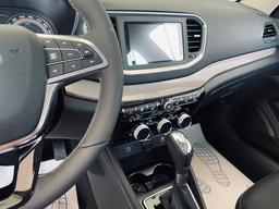 АвтоВАЗ снова поднимает цены на автомобили Lada