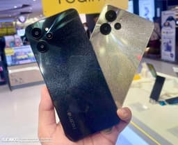 Realme создала смартфон с уникальным дизайном камеры: появились живые фото Realme 9i