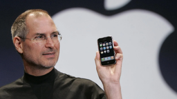 Нераспечатанный iPhone за $35 000 оказался в 20 раз дешевле печатной платы компьютера Apple I