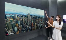 LG представила огромный 97-дюймовый экран OLED, выдающий звук формата 5.1 без динамиков