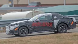 Новый Ford Mustang — это классичекое заднеприводное купе с ДВС. Гибрида и полного привода не будет