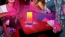 40 Вт, IP67 и 12 часов светомузыки. Новейшая портативная колонка JBL Pulse 5 поступила в продажу
