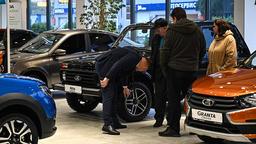 Впервые с 2005 года доля Lada на рынке новых машин России превысила 40%
