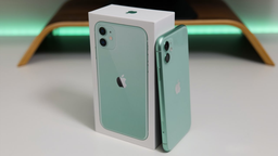 Бестселлер iPhone 11 подешевел в России больше чем на треть с начала продаж