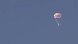«Союз МС-21» вернул российских космонавтов на Землю