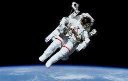 Axiom Space создаст для NASA скафандр за 230 миллионов долларов. Он будет использоваться астронавтами во время высадки на Луну