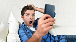 Прокуратура начала предупреждать пользователей Facebook* и Instagram* в России