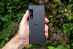 Флагманский смартфон Sony Xperia 1 IV ощутимо подешевел в Китае