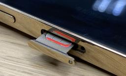 Американский iPhone 14 Pro «модернизировали», добавив в него слот для двух SIM-карт
