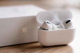 Apple, как это понимать? Новейшие AirPods Pro 2 требуют как можно быстрее заменить батареи