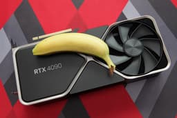 Гигантские GeForce RTX 4090 сравнили друг с другом, со старыми картами Nvidia и с бананом. Журналистам разрешили публиковать фотографии адаптеров