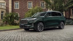 В России представлена лучшая версия большого кроссовера Exeed VX. Цена уже известна