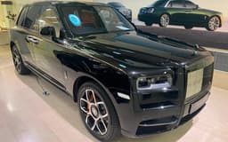 Двигатель V12, 600 л.с., полный привод и полный люкс. В РФ вновь можно купить роскошный кроссовер Rolls-Royce Cullinan, но цена впечатляет