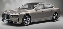 BMW запатентовала в России новый флагманский седан BMW 7-Series