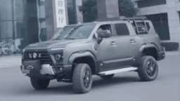 Гораздо круче Toyota Sequoia. Огромный внедорожник Dongfeng Warrior M20 заметили на дорогах Китая, он может получить дизельный двигатель объёмом 6,7 л