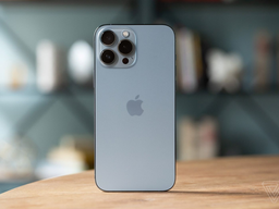 Для производства iPhone требуется 1200 человек, а для выпуска Android-смартфонов — 100